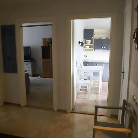Vabaduse - Kuelaliskorter Kaerdlas Apartman *